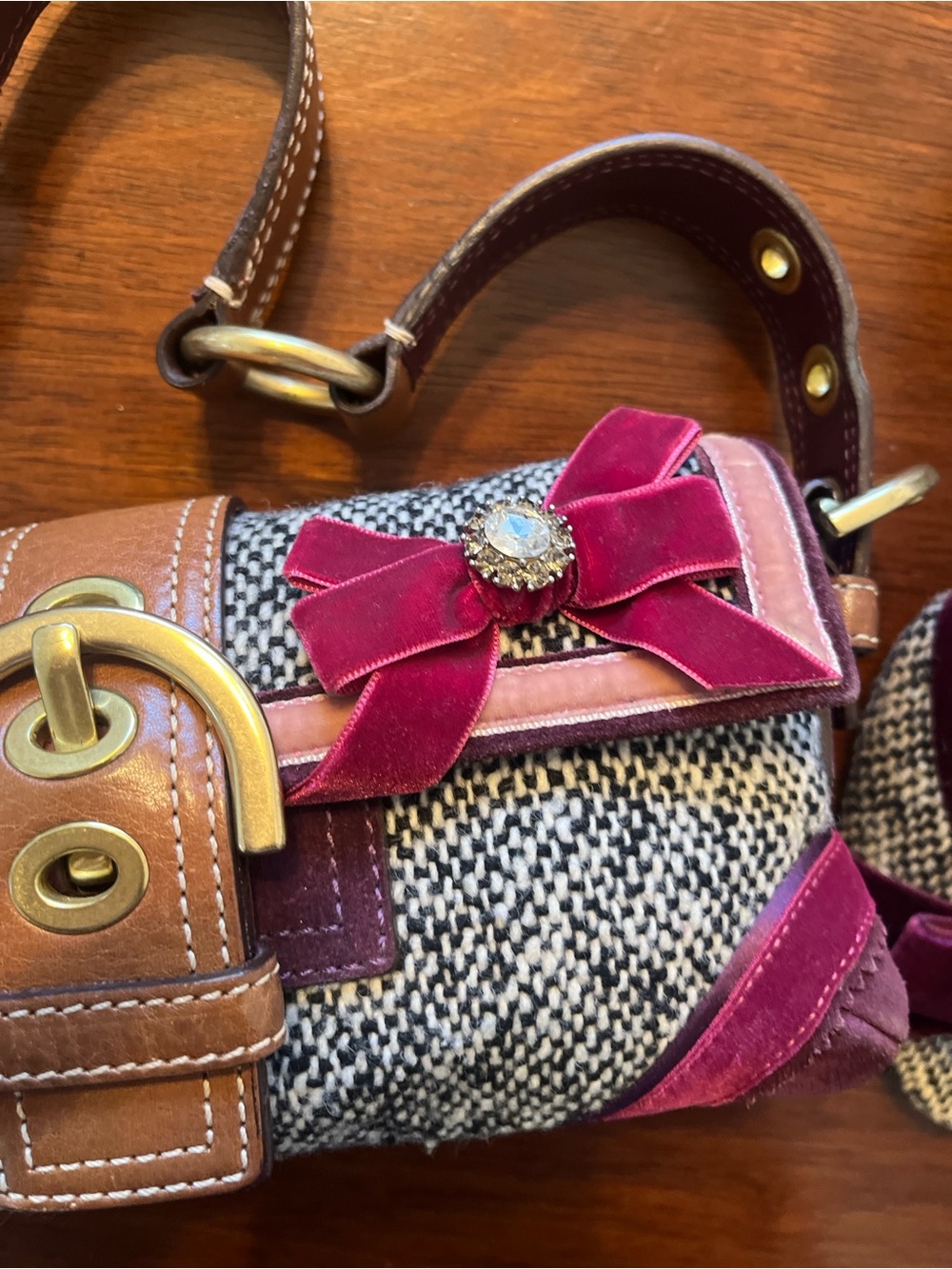 Vintage Coach SoHo tweed velvet shoulder bag bow burgundy Y2K